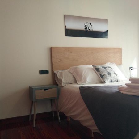 Apartamento Completo Con Parking Privado Y Wifi En San Roque Vigo Esterno foto